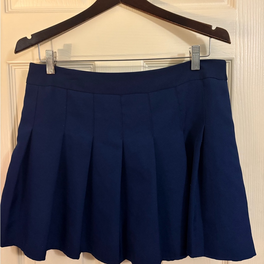 Navy blue pleated tennis skirt